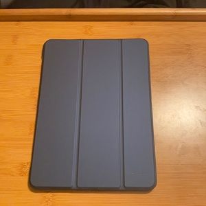 iPad Pro 11 case with pencil holder